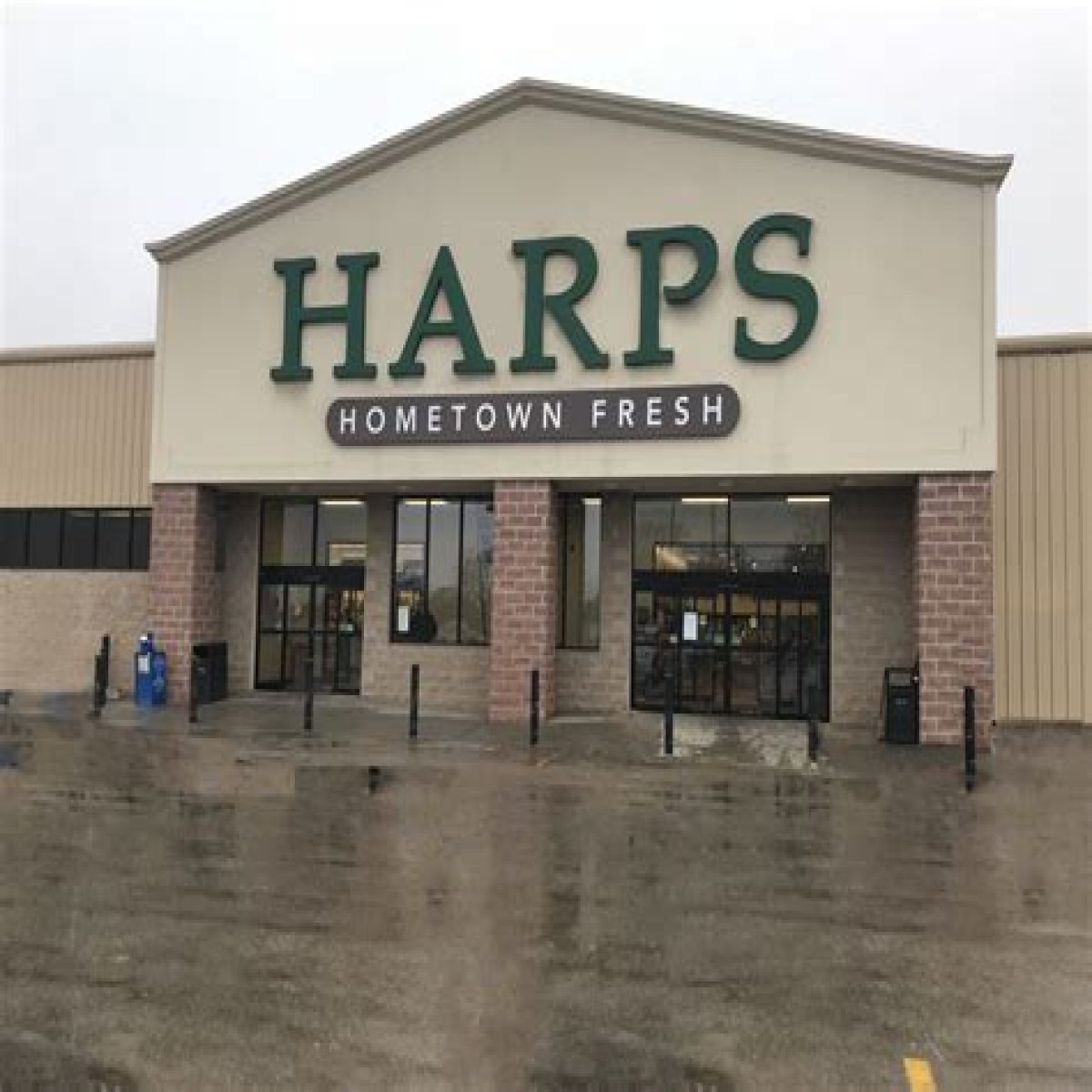 Harps Foods Holiday Hours Open & Close