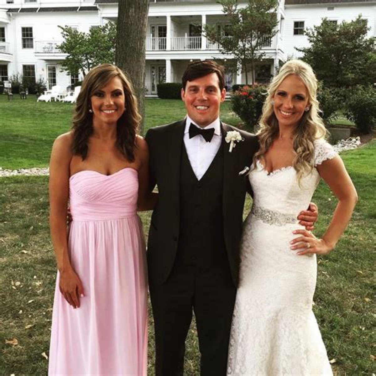 Married, Husband, Measurements, Net Worth, Boyfriend, Dating