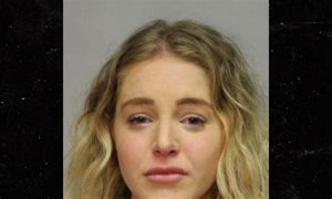 OnlyFans Murder Defendant Courtney Clenney on Video Attacking Boyfriend